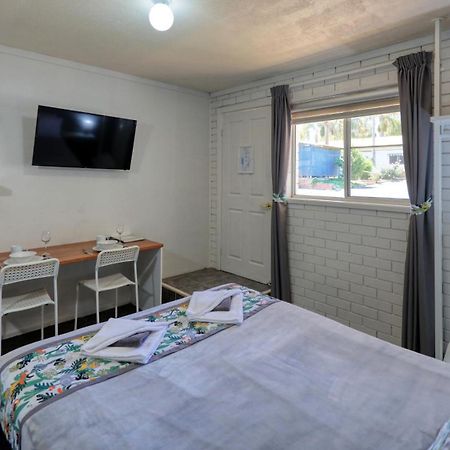 Oasis Motel Peak Hill Zewnętrze zdjęcie